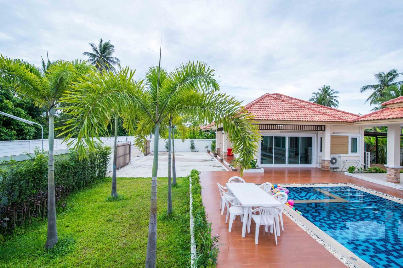 The Legacy Huahin Pool Villa Exterior photo