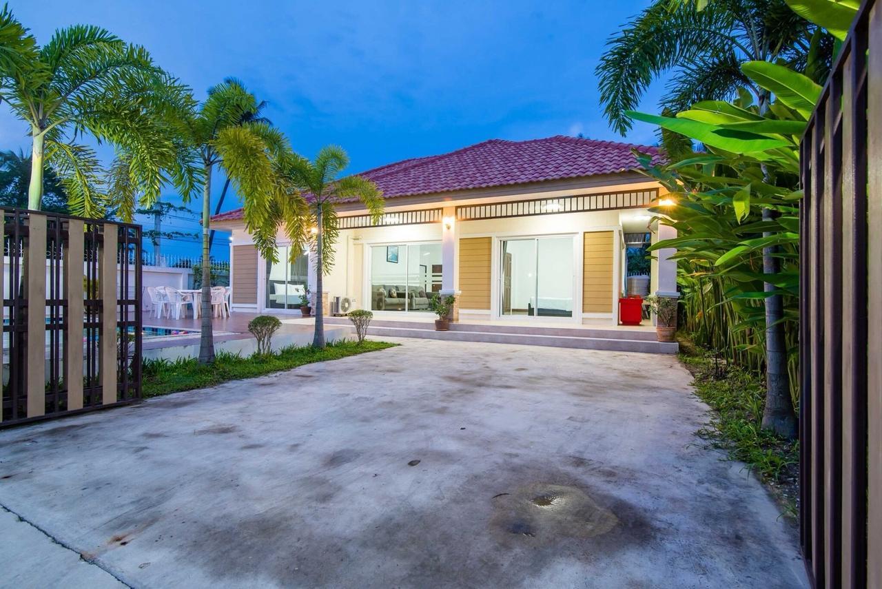 The Legacy Huahin Pool Villa Exterior photo
